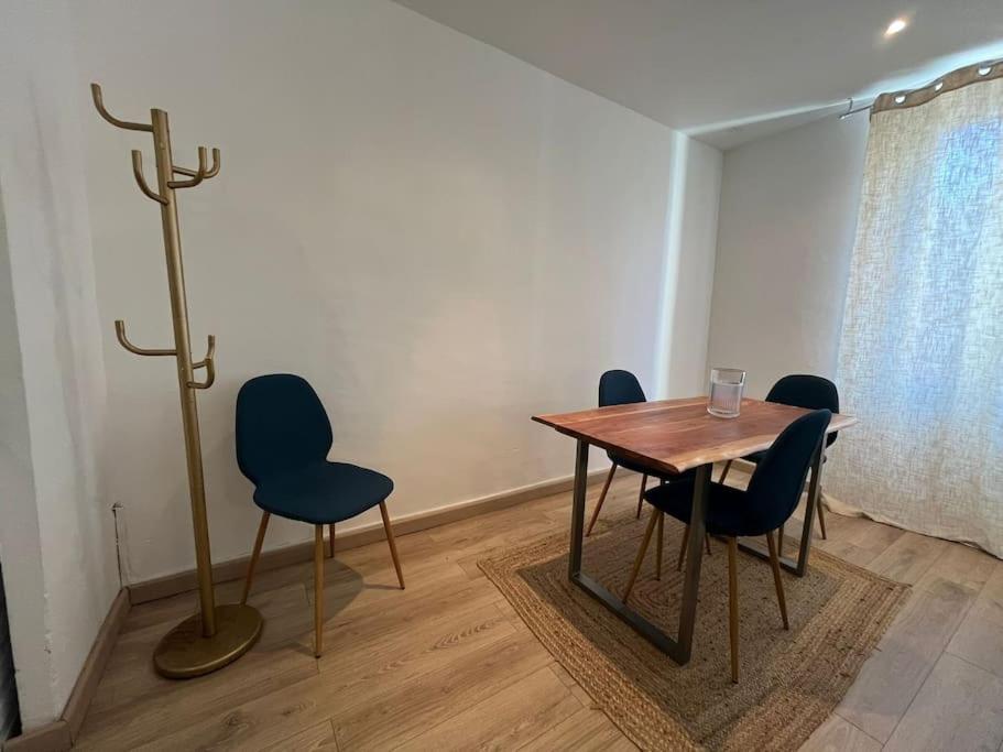 Appartement Proche Du Village Et De La Mer Leucate Luaran gambar