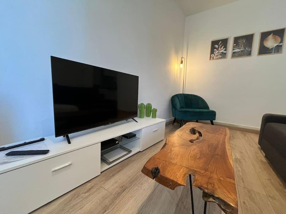 Appartement Proche Du Village Et De La Mer Leucate Luaran gambar