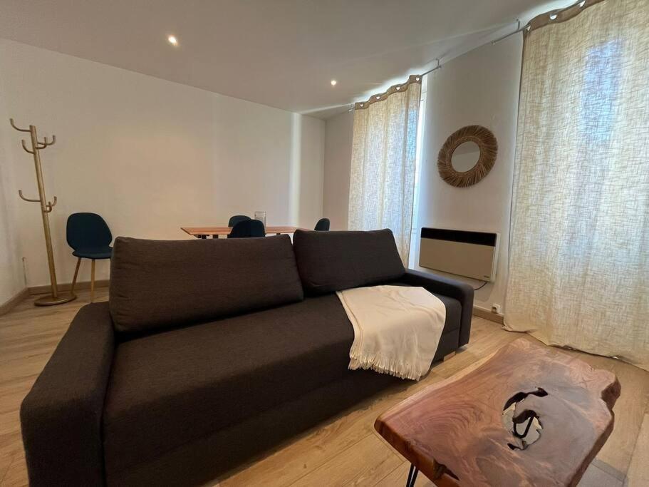 Appartement Proche Du Village Et De La Mer Leucate Luaran gambar